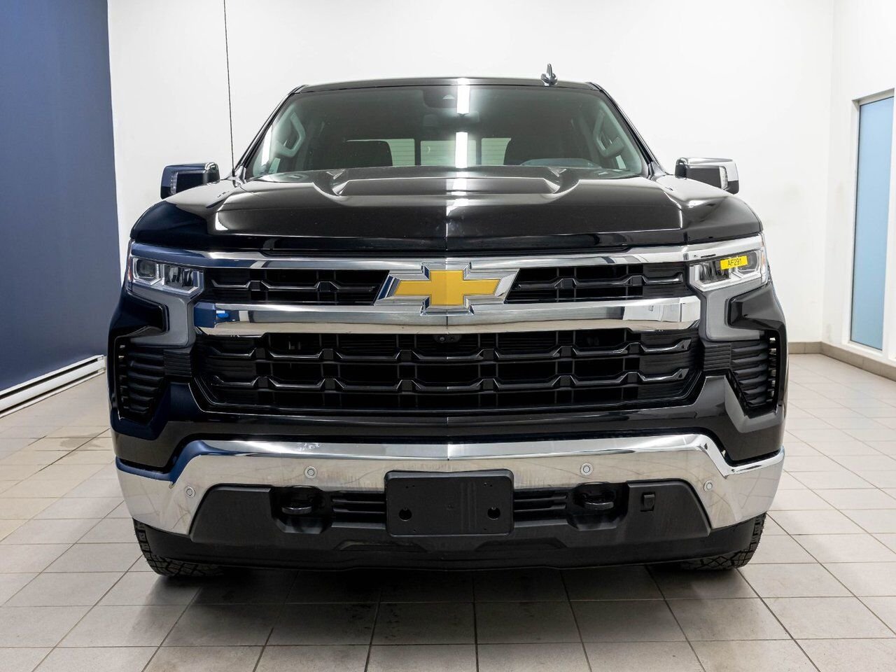 Chevrolet Silverado 1500 LT Z71 CREW V8 4X4 *CAMERA 360* SIEGES CHAUF *NAV 2024 Noir Saint-Jérôme - photo #3
