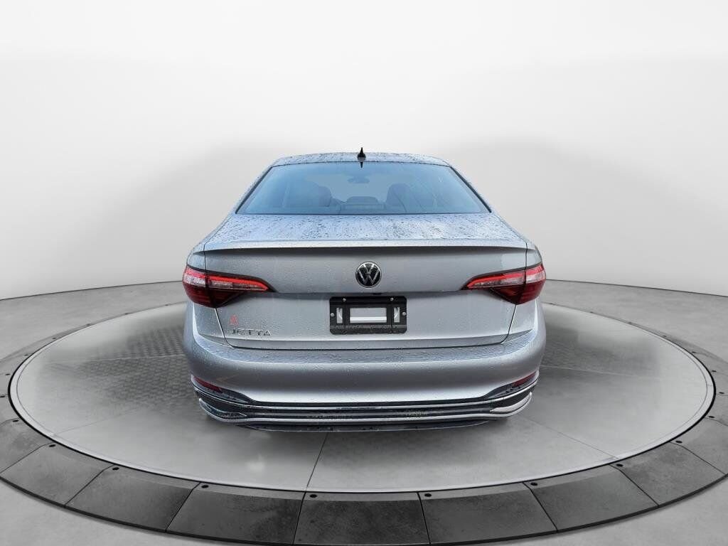 Volkswagen Jetta Highline 2024 Baie-Comeau - photo #2