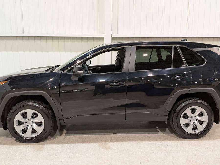 Toyota RAV4 LE AWD 2024 Noir
