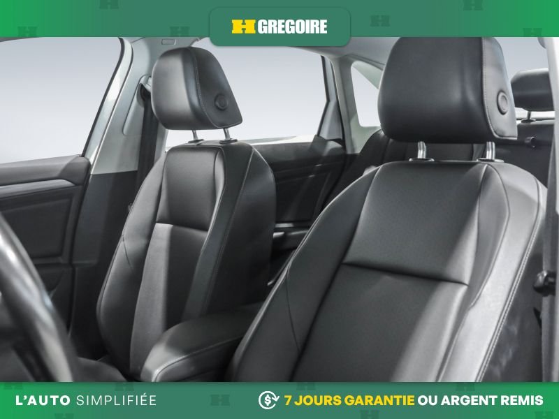 Volkswagen Jetta 820760 | Highline AUTO AC CUIR TOIT MAGS CAM RECULE 2019 Blanc Laval - photo #13