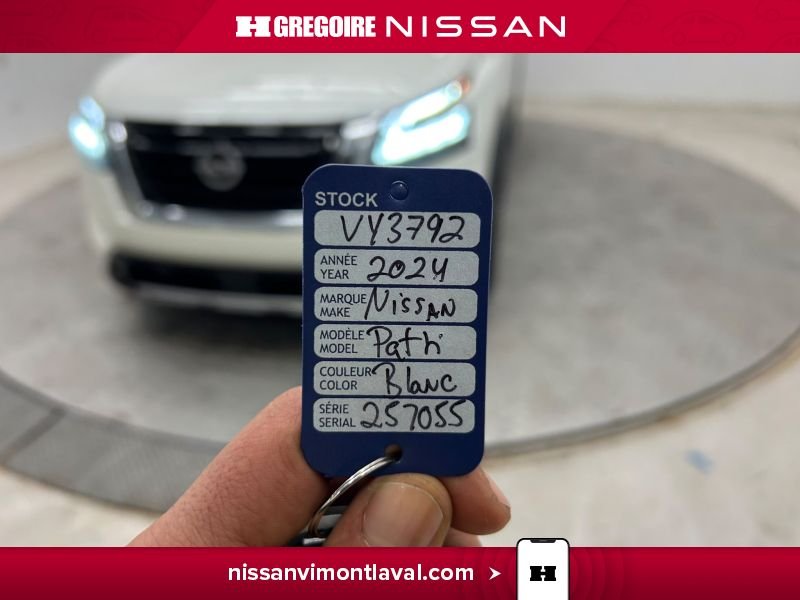 Nissan Pathfinder 2024 Blanc Saint-Eustache - photo #16