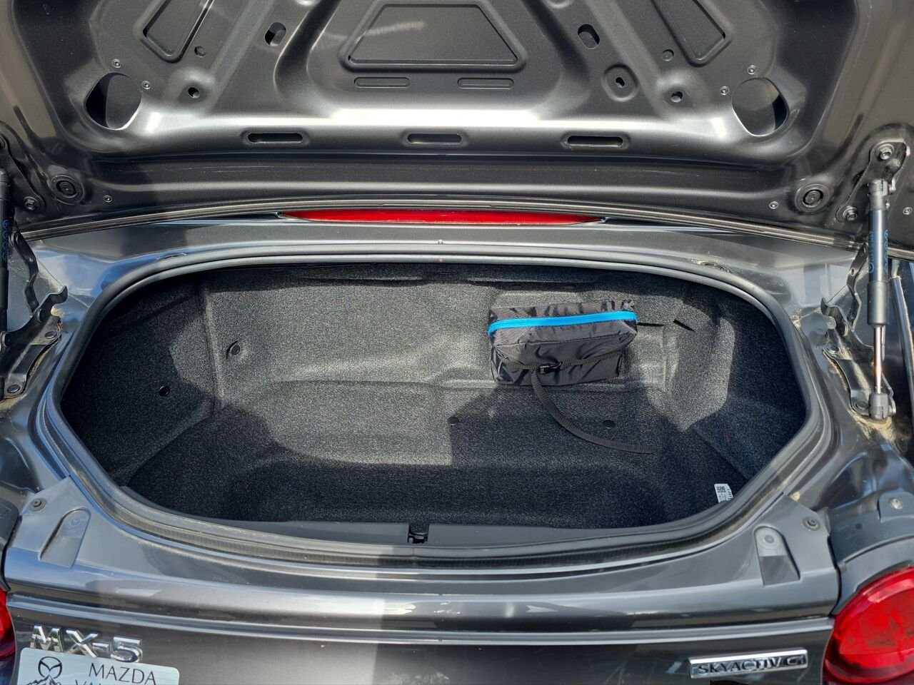 2020 Mazda MX-5 GS BA, navigation, caméra de recul, détecteur d'angles morts Grey Val-David - photo #14