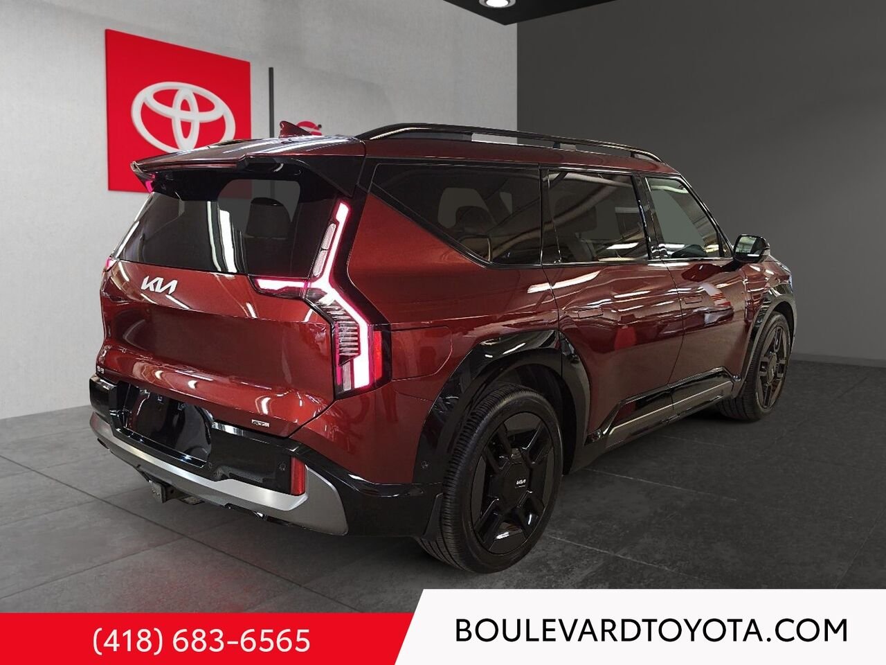 2024 Kia EV9 100384A-25 | LAND AND TI AVEC GROUPE GT-LINE, AWD Red Québec - photo #3