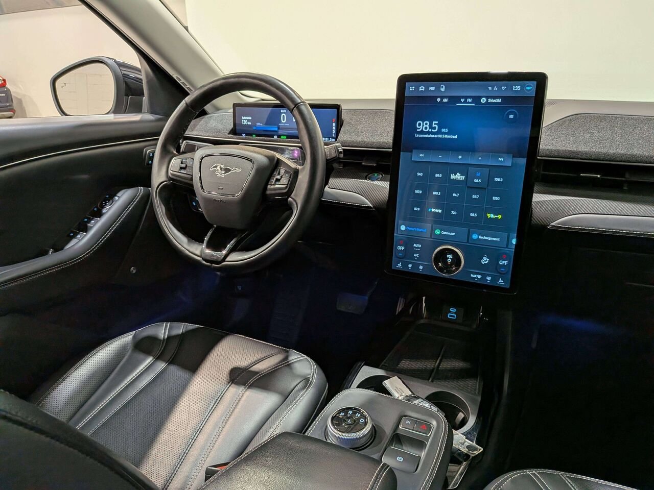 2021 Ford Mustang Mach-E Premium AWD Grey Val-David - photo #18