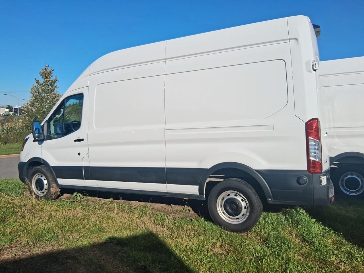 2025 Ford Transit fourgon utilitaire AWD Québec - photo #1