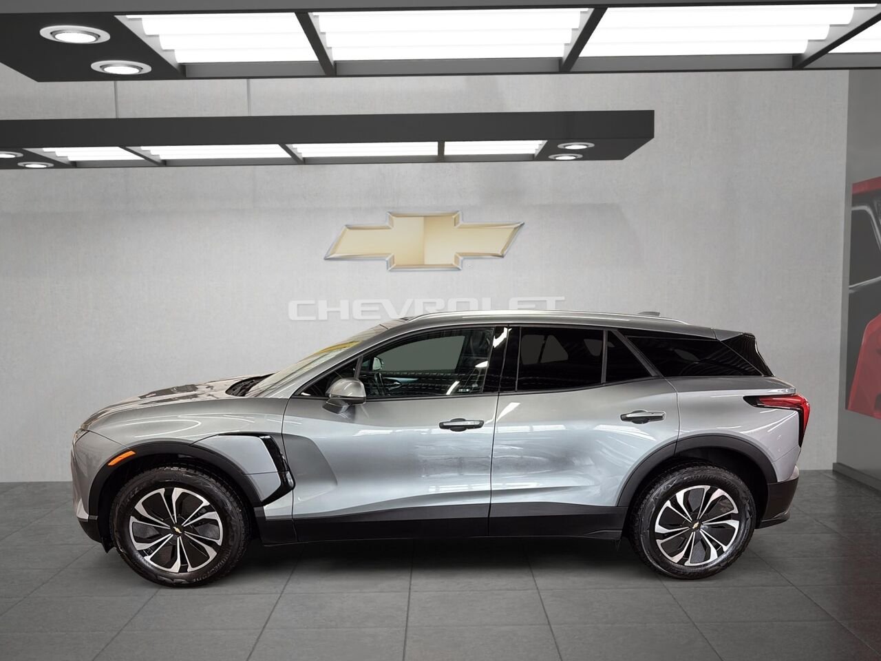 CHEVROLET BLAZER EV LT TI 2024 Gris Saint-Hyacinthe - photo #4