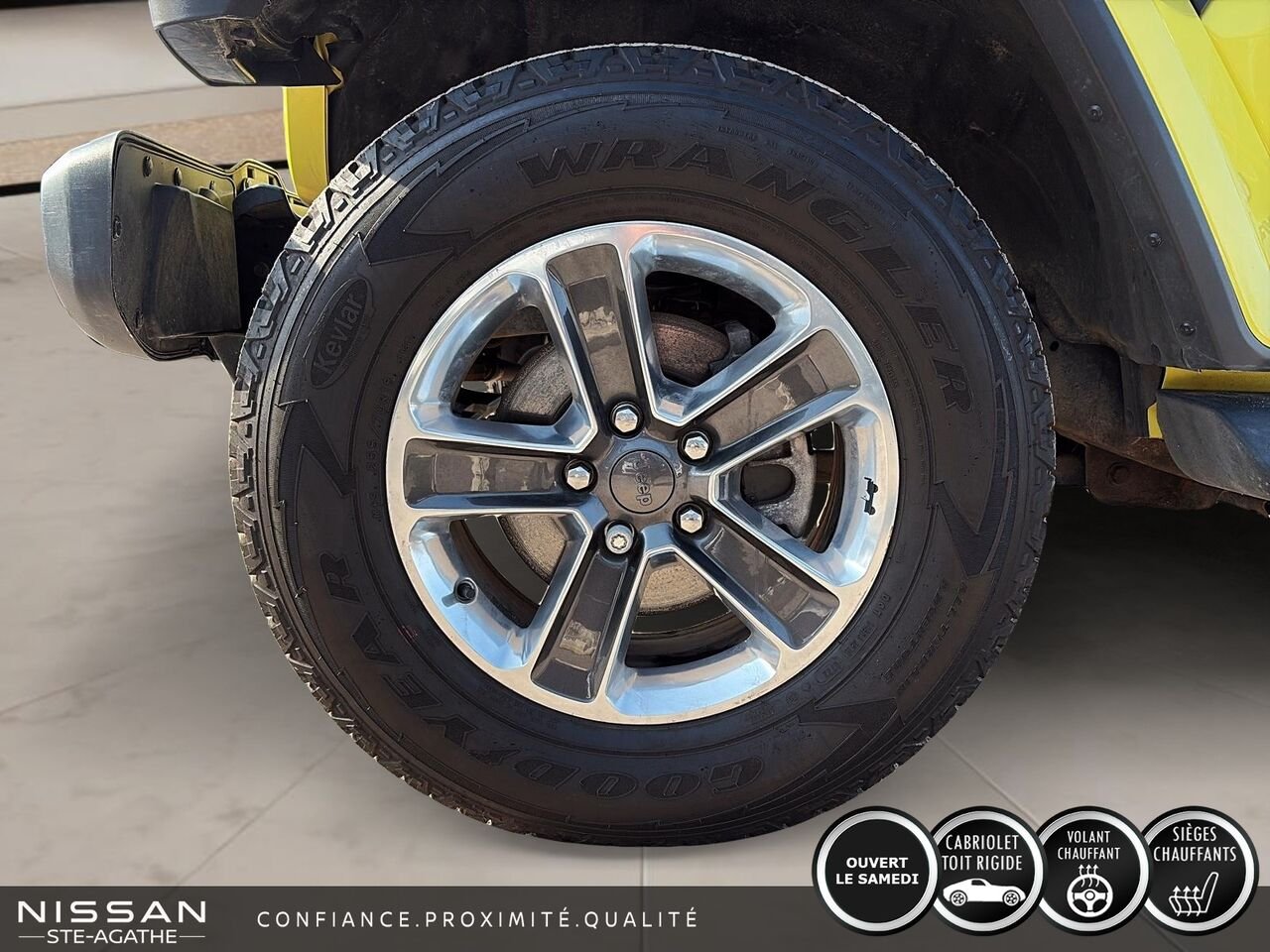 2023 Jeep Wrangler Sahara | V6 | 4X4 | 4 PORTES | Yellow Saint-Jérôme - photo #6