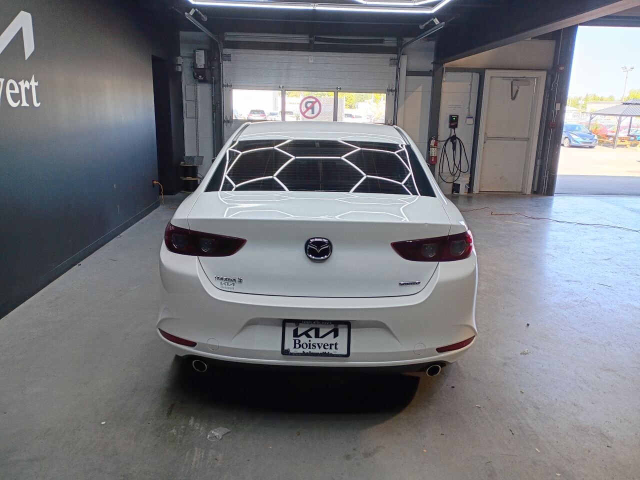 2019 Mazda Mazda3 White Blainville - photo #9