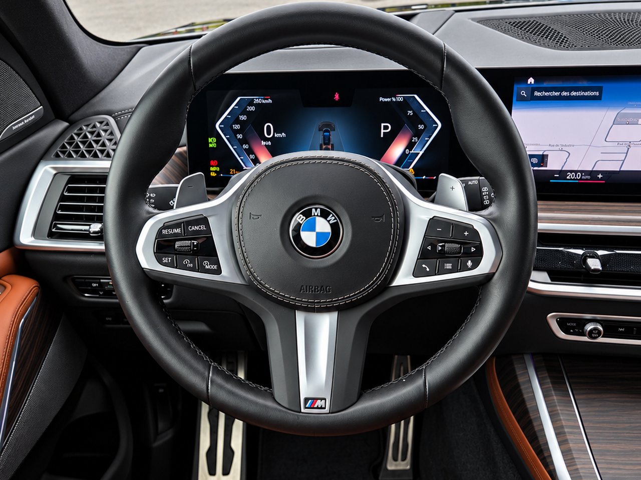 BMW X7 40i xDrive 2023 Noir Granby - photo #16