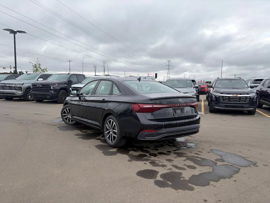 2025 Volkswagen Jetta Comfortline 1.5T | Heated Leatherette Bucket Seats Black