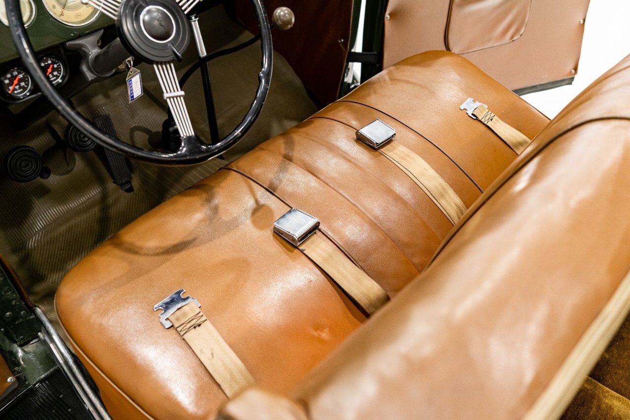 Ford Model 48 Phaeton PRIX EN USD | Beautifully presented in original condition 1936 Vert Montréal - photo #78