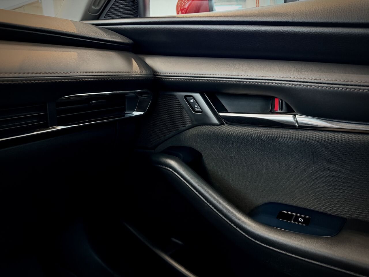 2019 Mazda Mazda3 Red Notre-Dame-des-Prairies - photo #29