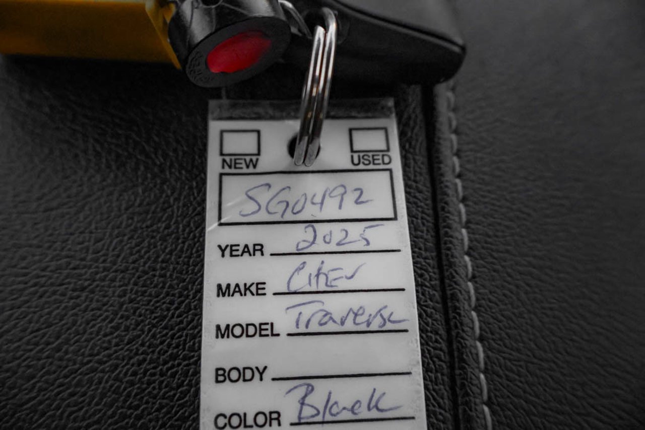 2025 Chevrolet Traverse AWD 4dr LT Black Sherwood Park - photo #34