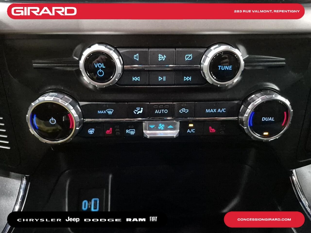 Ford F-150 LIGHTNING 2023 Blanc Repentigny - photo #19