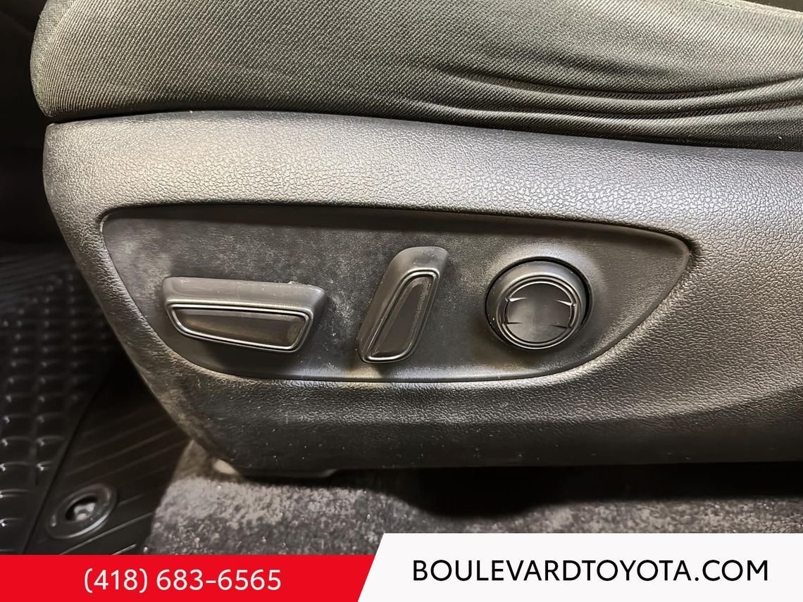 2023 Toyota RAV4 Hybrid 99232A-83 | XLE, AWD Magnetic Grey Metallic Québec - photo #11