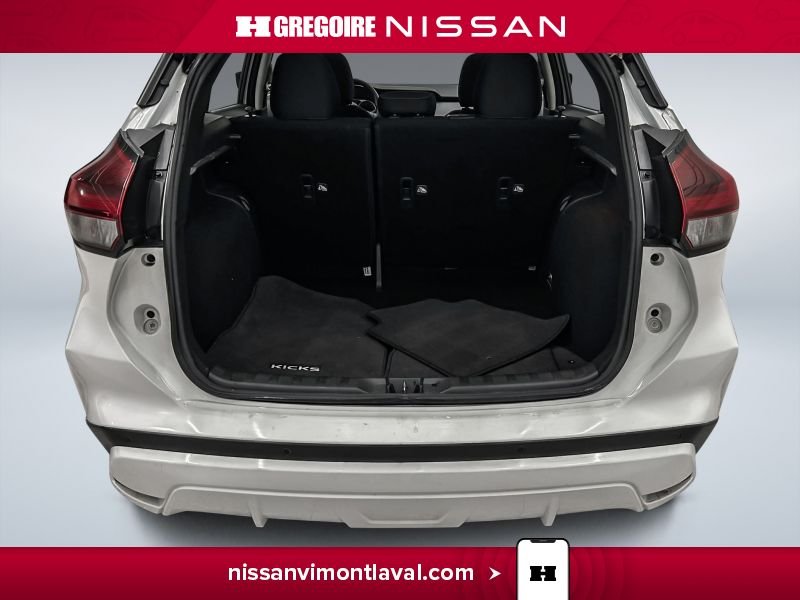2022 Nissan Kicks White Laval - photo #24