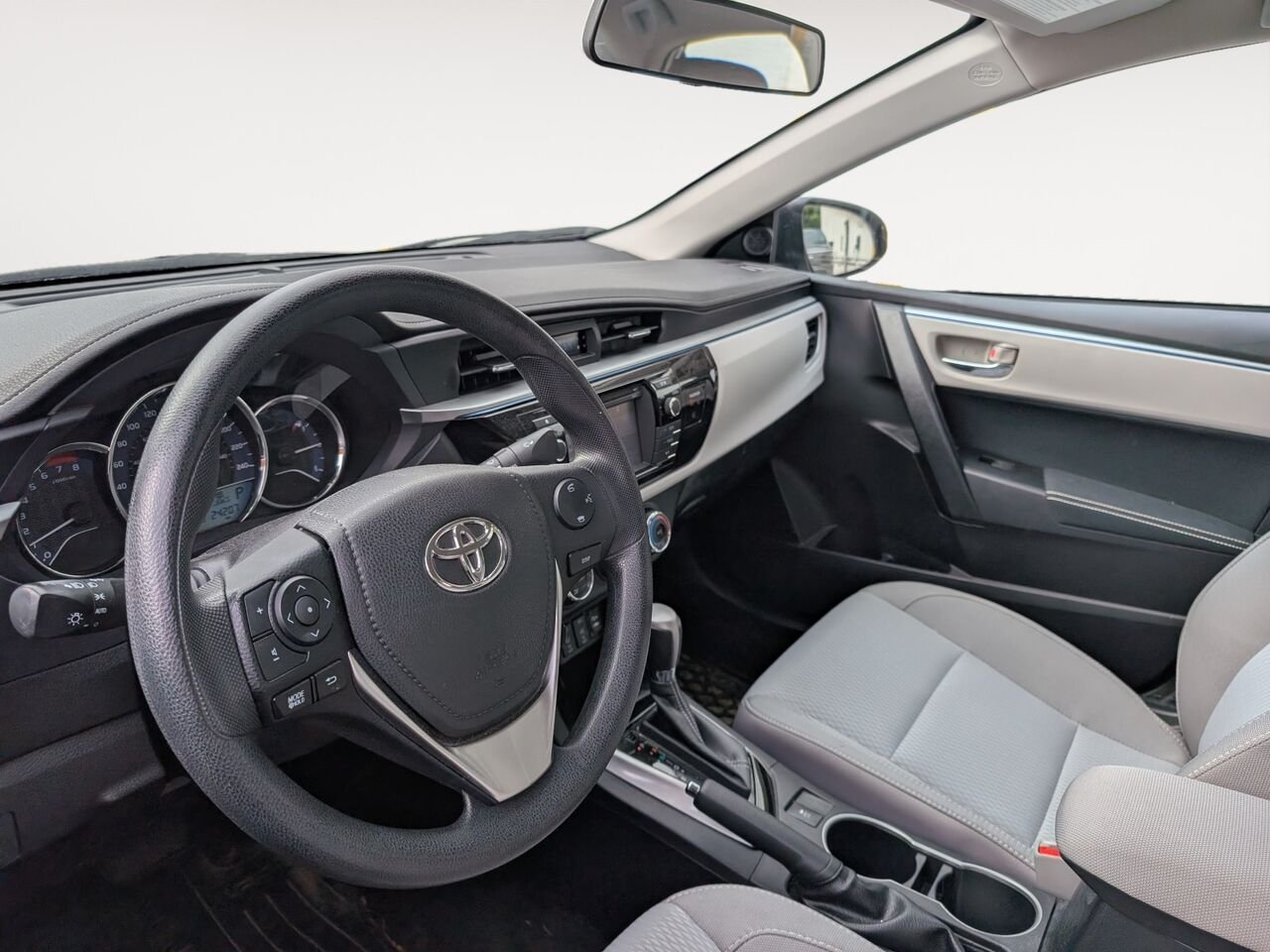 2016 Toyota Corolla 2T1BURHE0GC524640 Silver Sherbrooke - photo #8