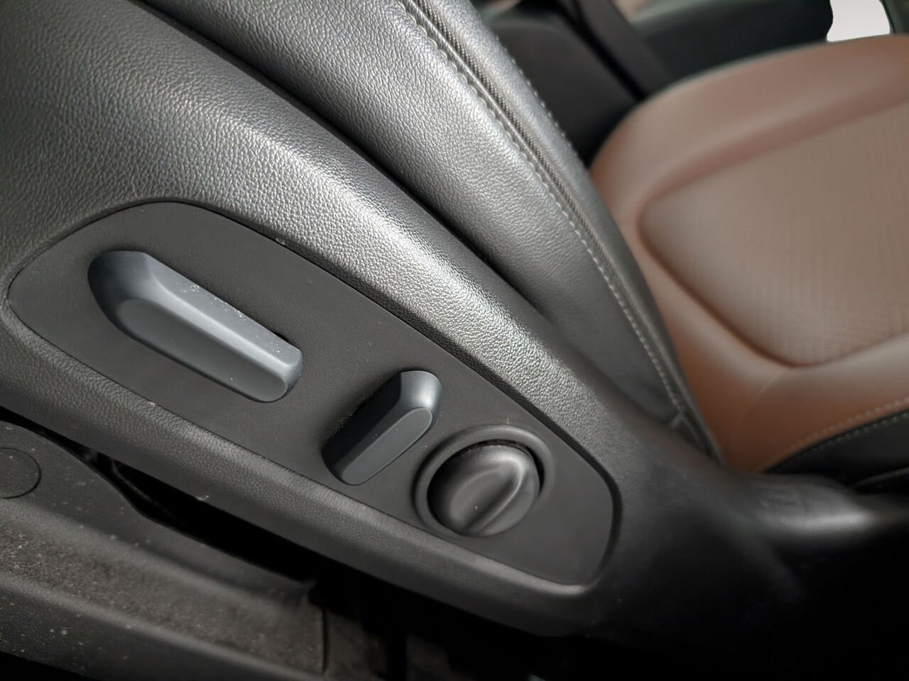 BUICK ENCORE GX Essence Cuir Sièges Chauffants Bas Kilométrage 2023 Blanc Sherbrooke - photo #8