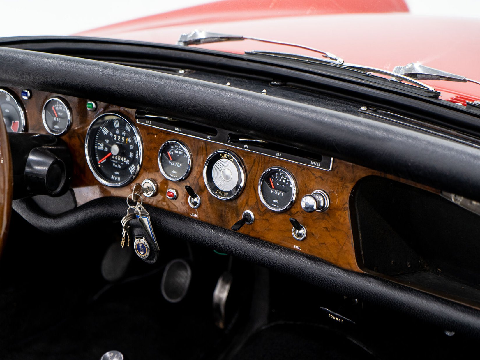 Sunbeam Tiger Unrestored with single repaint **PRIX EN USD** 1967 Rouge Montréal - photo #10