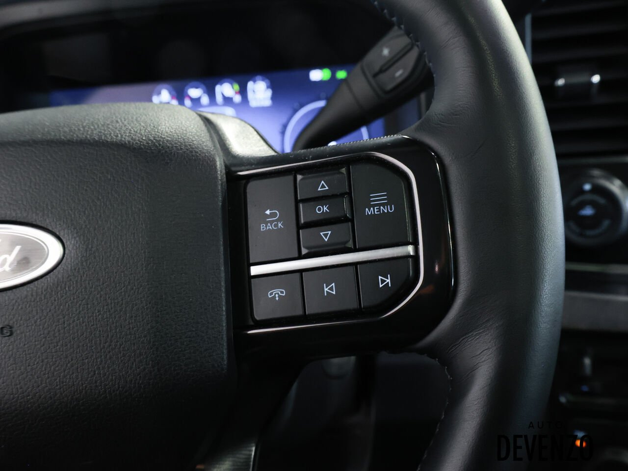 2025 Ford Super Duty F-250 SRW Black Saint-Eustache - photo #16