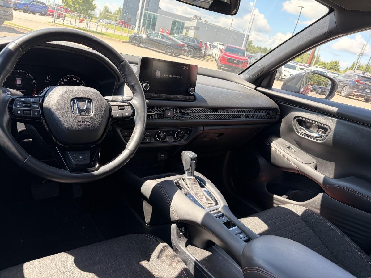 2023 Honda HR-V Red  - photo #9