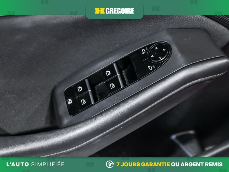 Mazda 3 2022 Rouge Blainville - photo #13