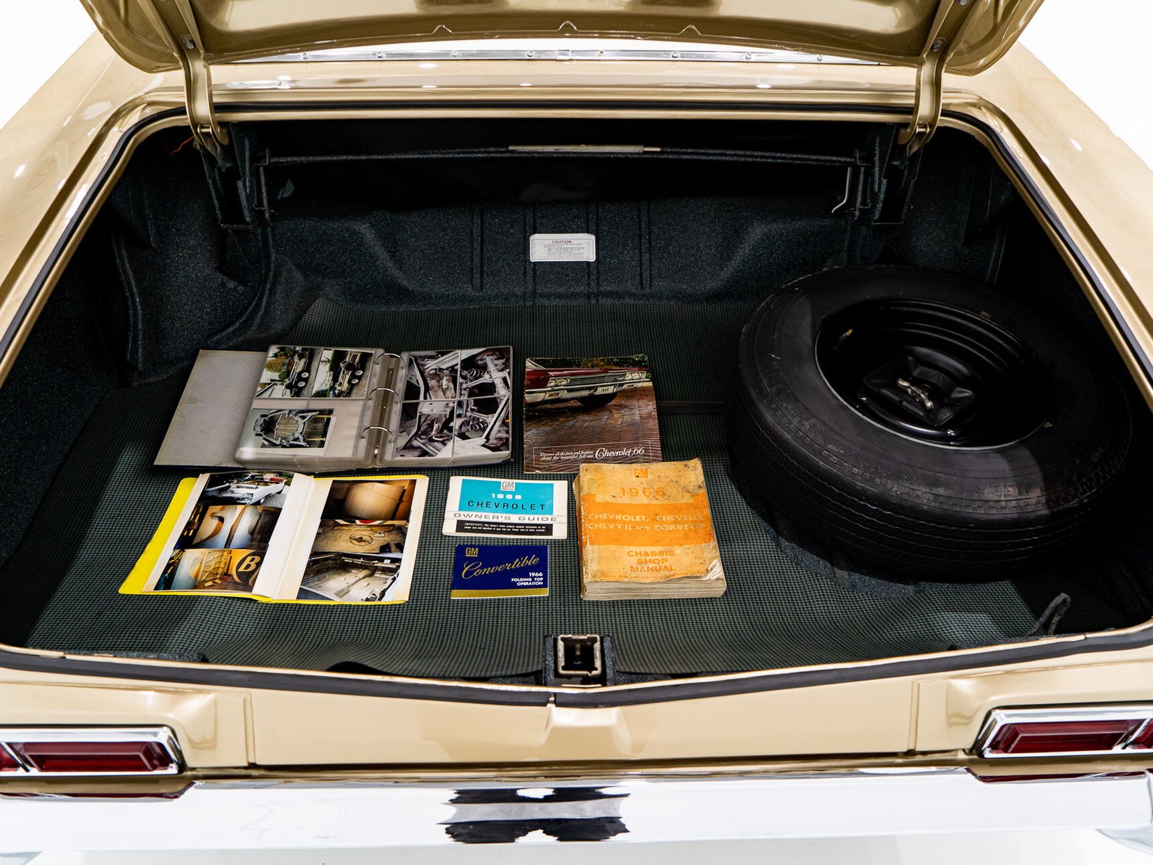 Chevrolet Impala 427 Convertible fully loaded with A/C **PRIX EN USD** 1966 Montréal - photo #95