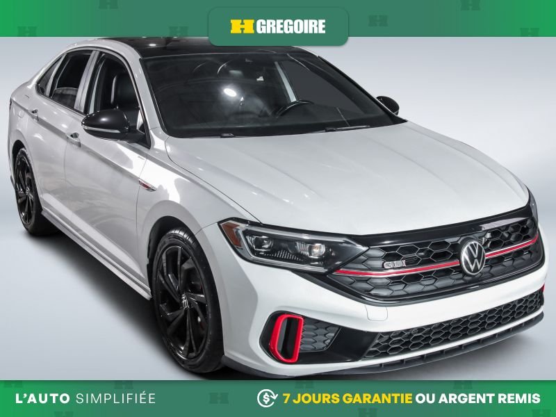 Volkswagen Jetta DSG AUTO A/C MAGS CUIR TOIT NAV CAM RECUL BLUETOOT 2023 Blanc