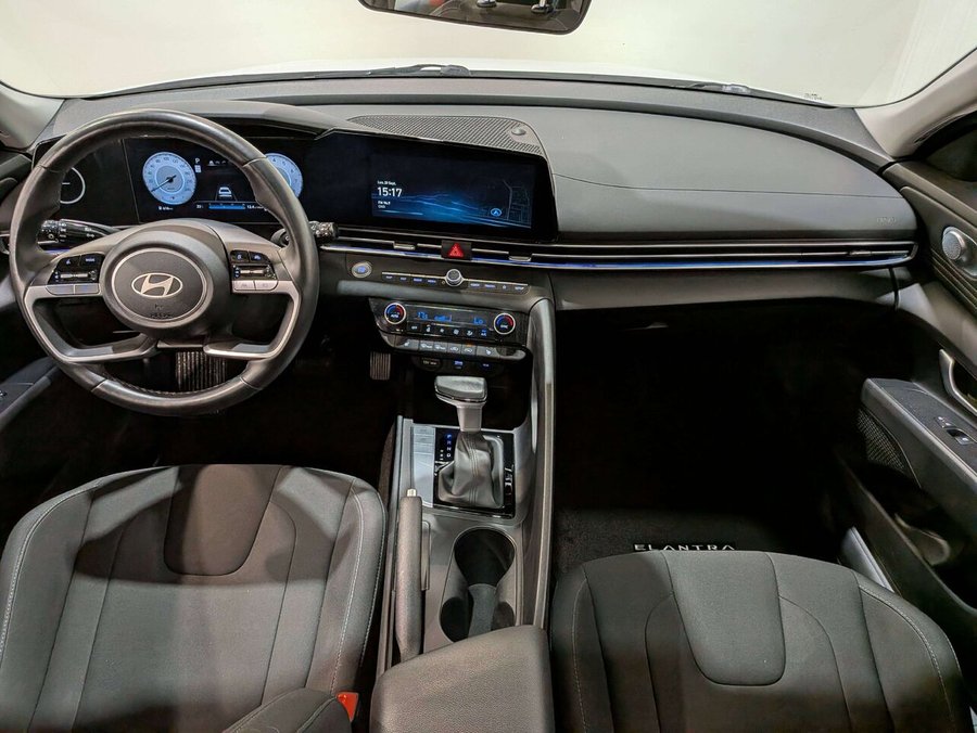 Hyundai Elantra Preferred IVT w/Tech Pkg 2025 Blanc