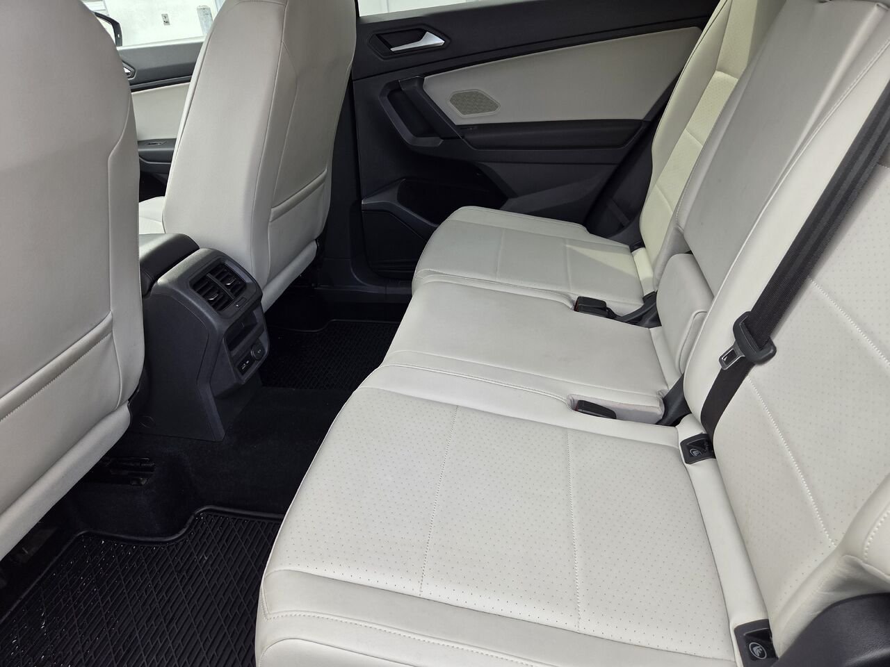 VOLKSWAGEN TIGUAN 2019 Noir Mont-Laurier - photo #11