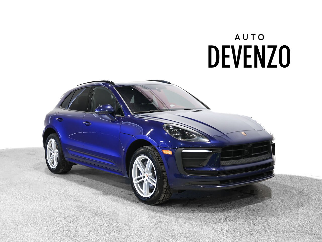 2025 Porsche Macan Blue Saint-Eustache - photo #0