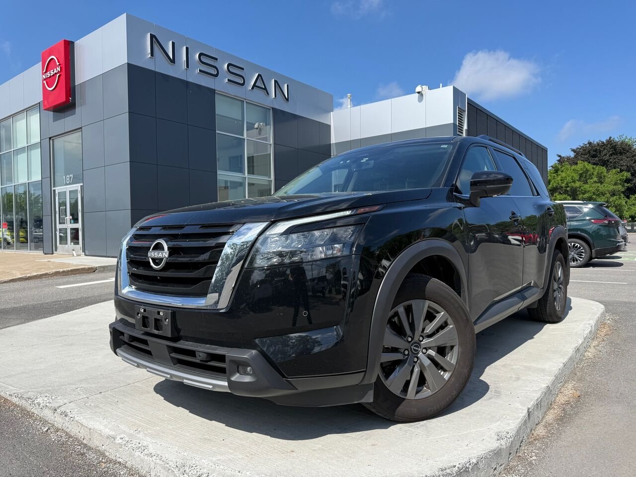 Nissan Pathfinder SV | JAMAIS ACCIDENTÉ✅ 2024 Noir Châteauguay - photo #0