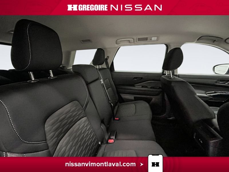 Nissan Pathfinder 2024 Gris Laval - photo #14
