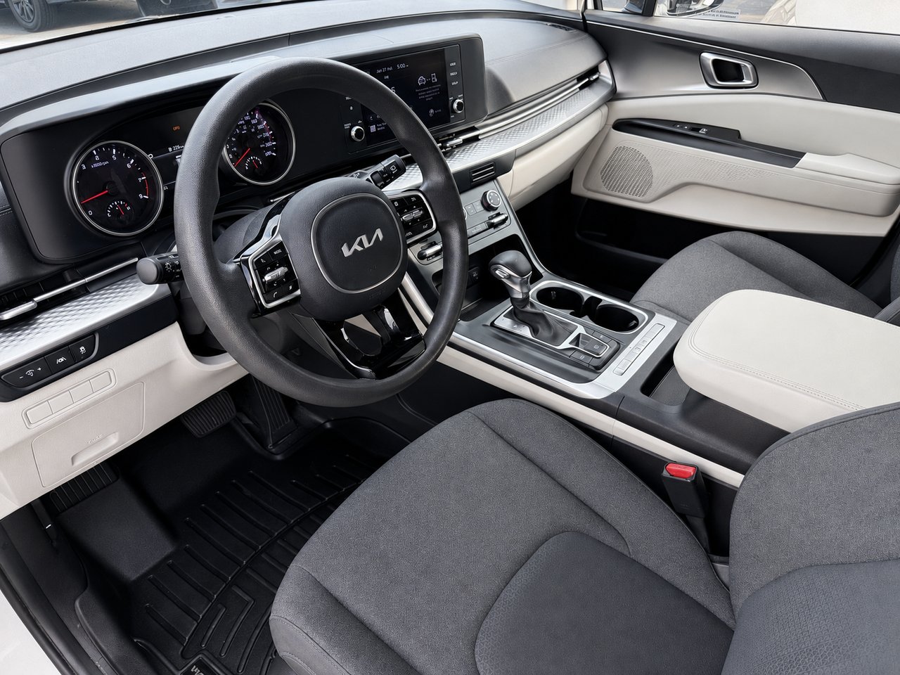 Kia Carnival LX 2022 Blanc Châteauguay - photo #1