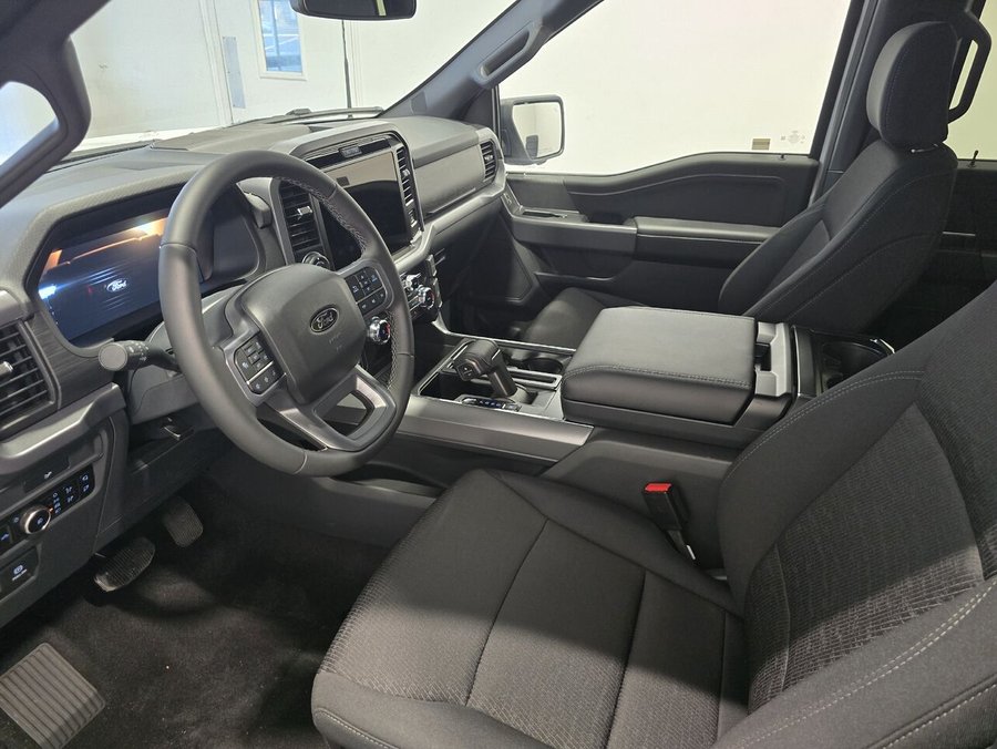 2026 Ford F-150 XLT cabine SuperCrew 4RM caisse de 5,5 pi White