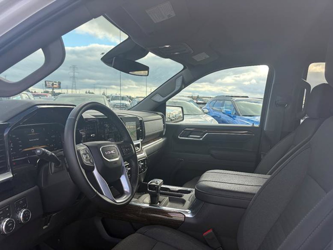 2026 GMC Sierra 1500 4WD Crew Cab 147 Elevation White Sherwood Park - photo #6