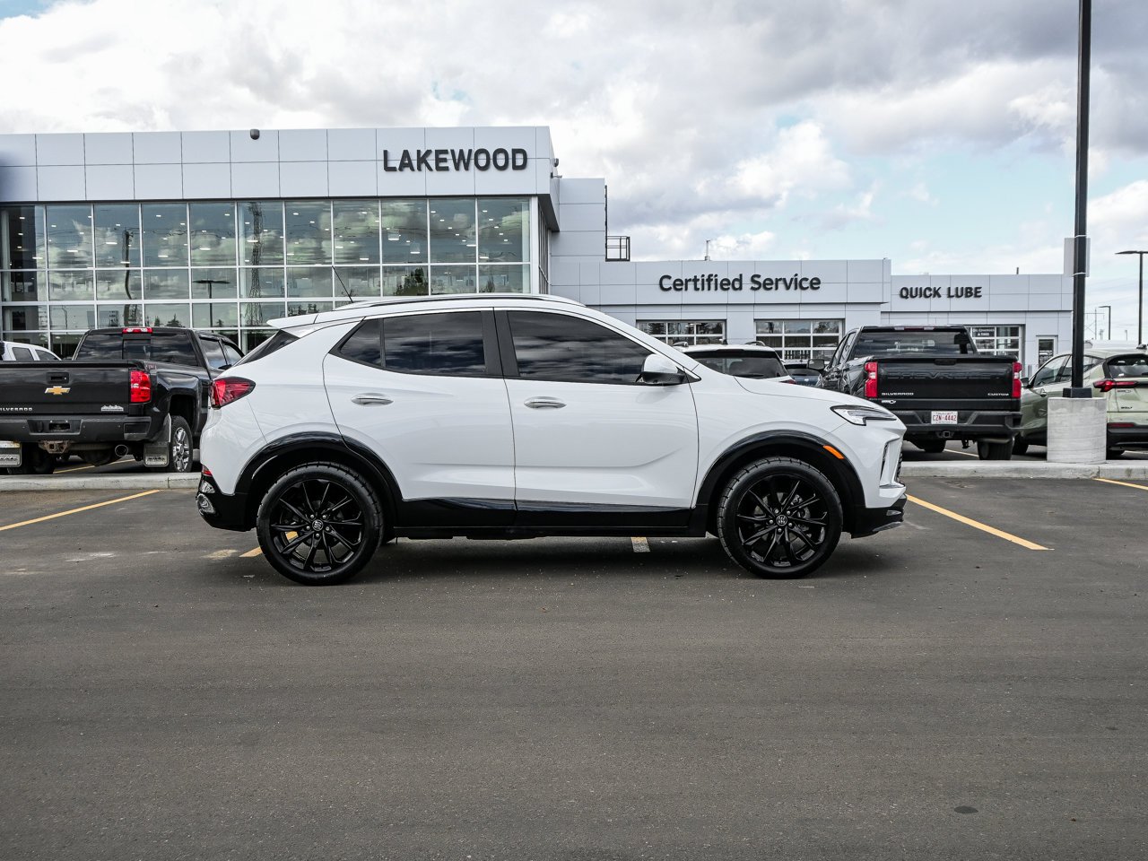 2024 Buick Encore GX AWD 4dr Sport Touring White Sherwood Park - photo #14