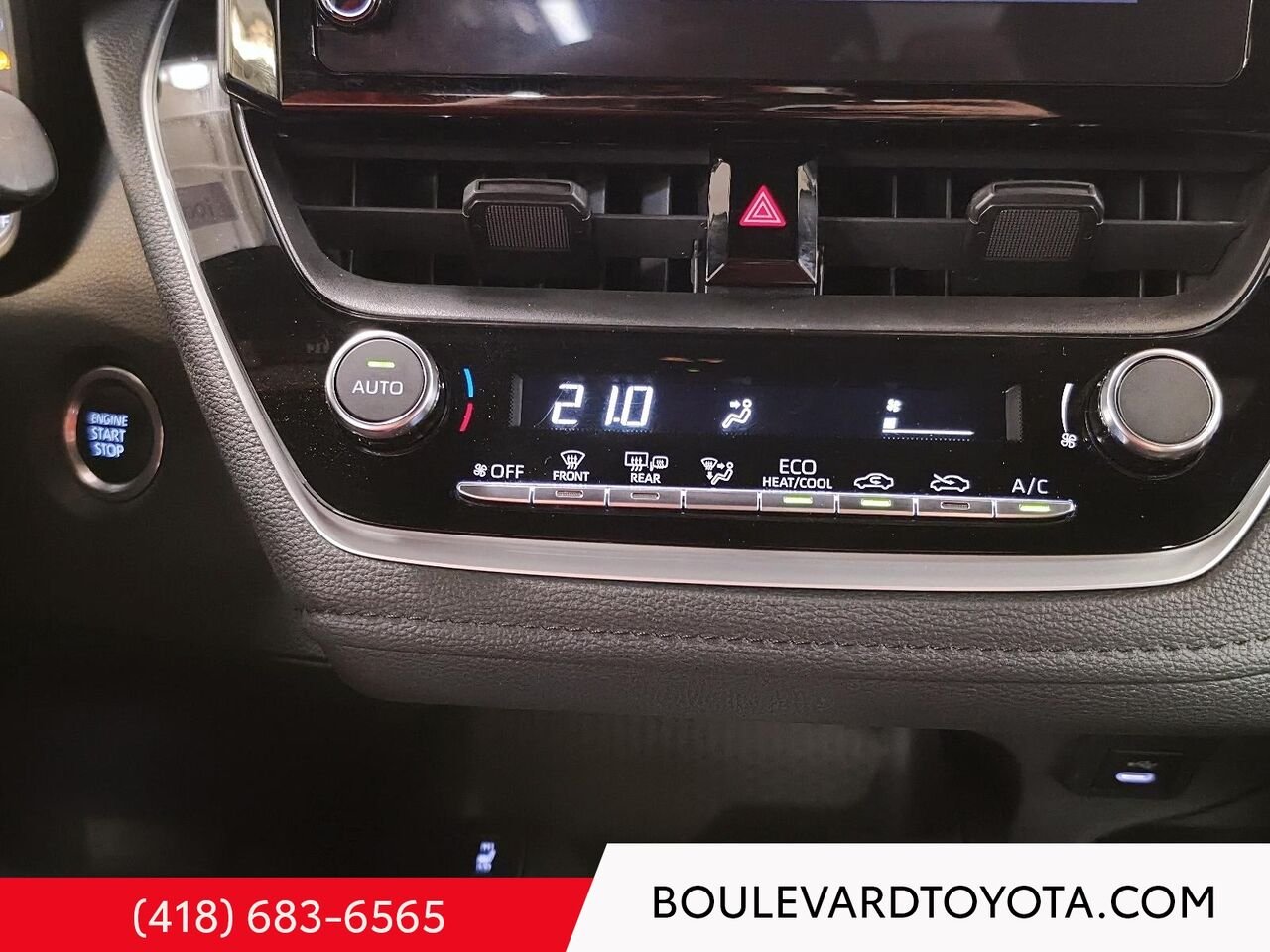 2024 Toyota COROLLA 100592A-40 | SE Blue Québec - photo #11