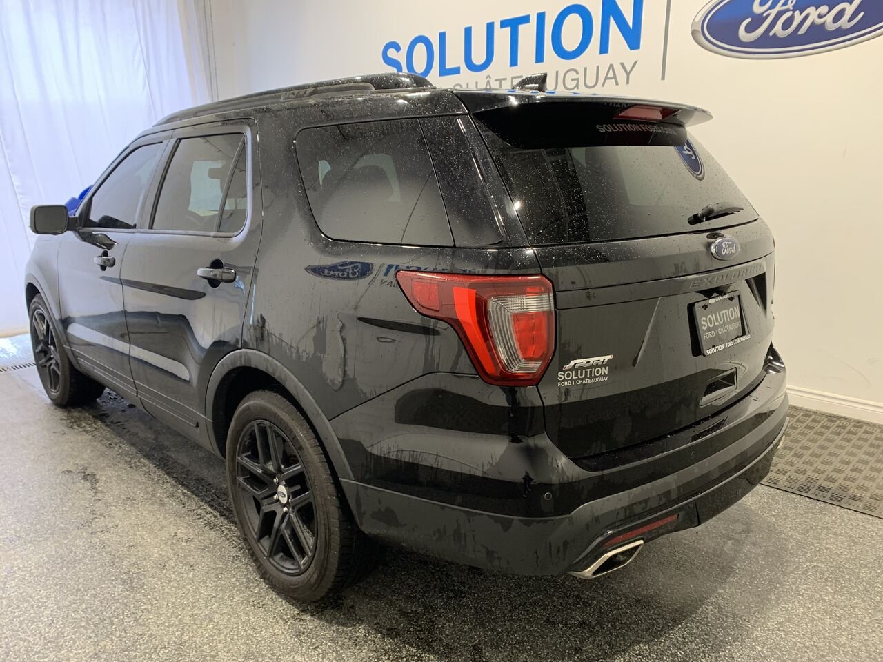 2017 Ford Explorer Black Châteauguay - photo #7