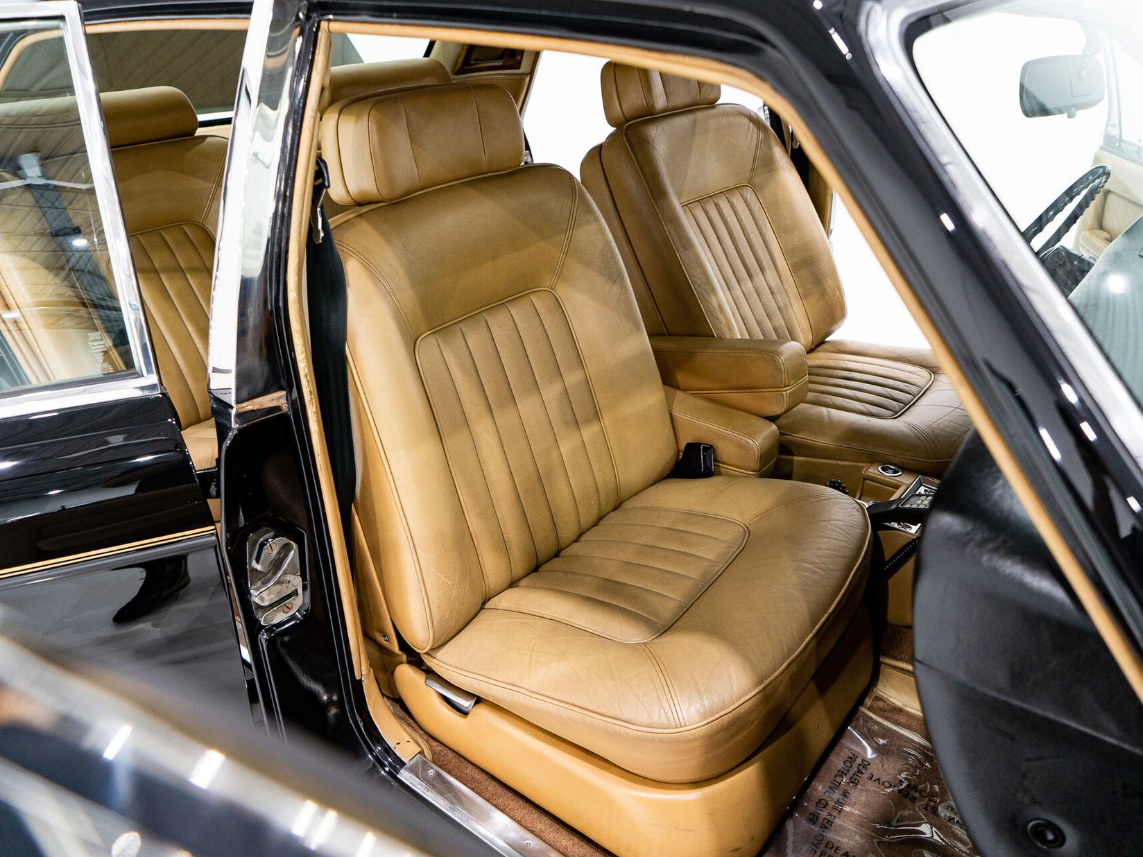 Rolls Royce Silver Spur **PRIX EN USD** 1981 Noir Montréal - photo #13