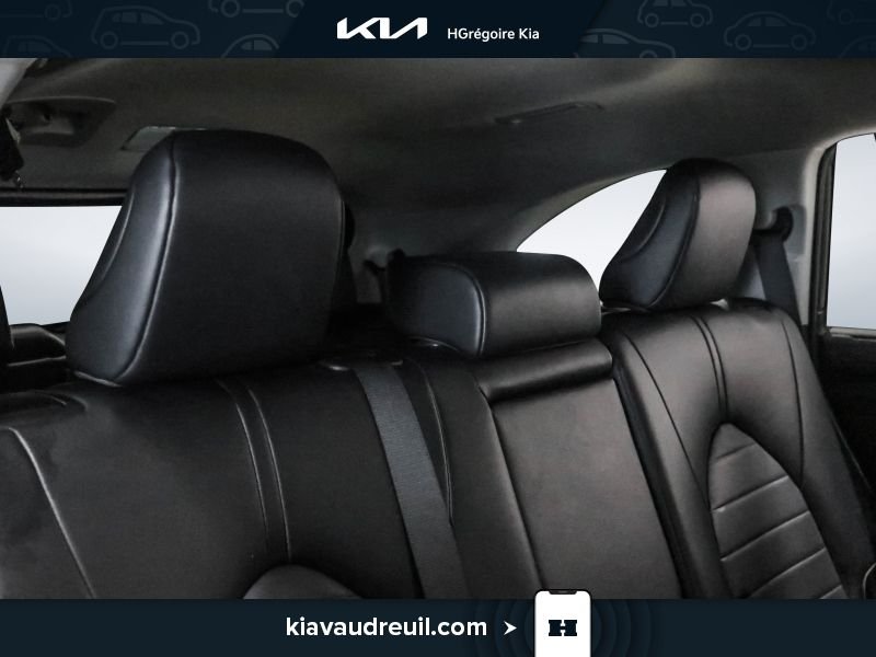 Toyota Highlander 2022 Bleu Laval - photo #26
