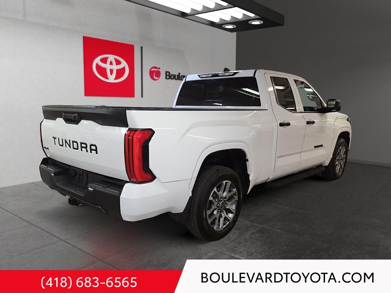 2023 Toyota Tundra 531789-32 | SR DOUBLE CAB, 4x4 White Québec - photo #3