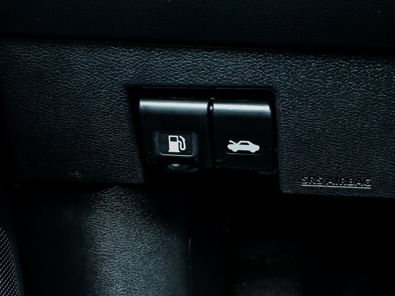 2025 Nissan Versa SV CVT Black Sherwood Park - photo #18