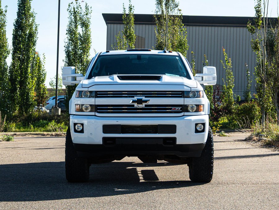 2018 Chevrolet Silverado 3500HD LT Custom Sport 6.6L Duramax Z71 | Lift Kit White