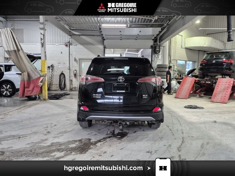 Toyota Rav 4 MW4499 | XLE *AWD* Toit * Mags * Caméra * 2018 Noir Laval - photo #7