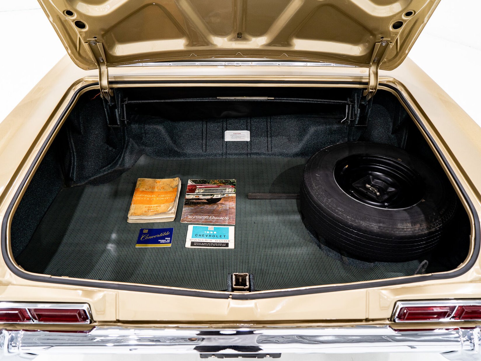 Chevrolet Impala 427 Convertible fully loaded with A/C **PRIX EN USD** 1966 Montréal - photo #85