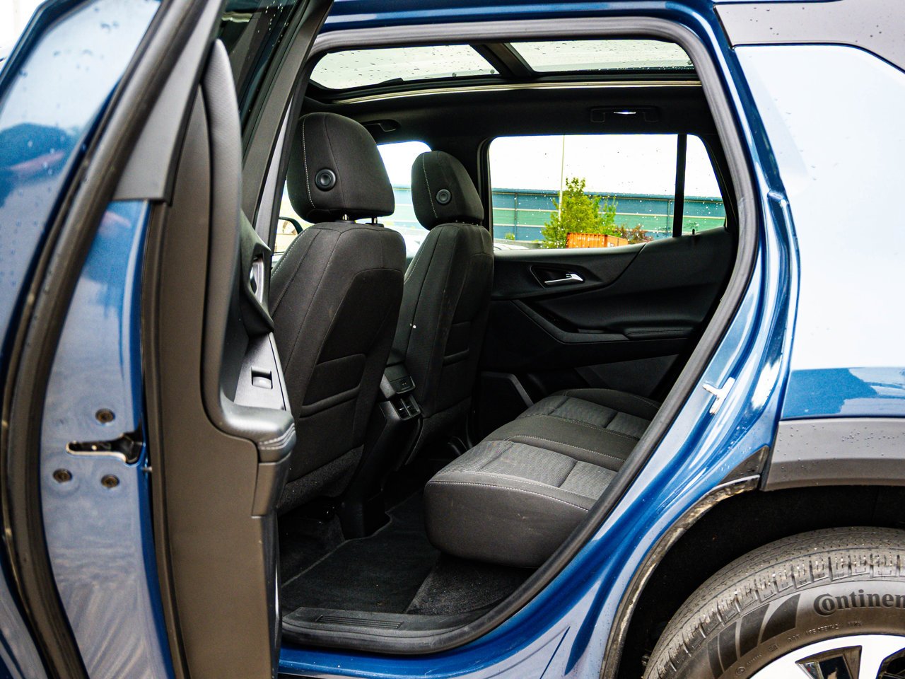 2026 Chevrolet Equinox AWD 4dr LT w/2LT Blue Sherwood Park - photo #29