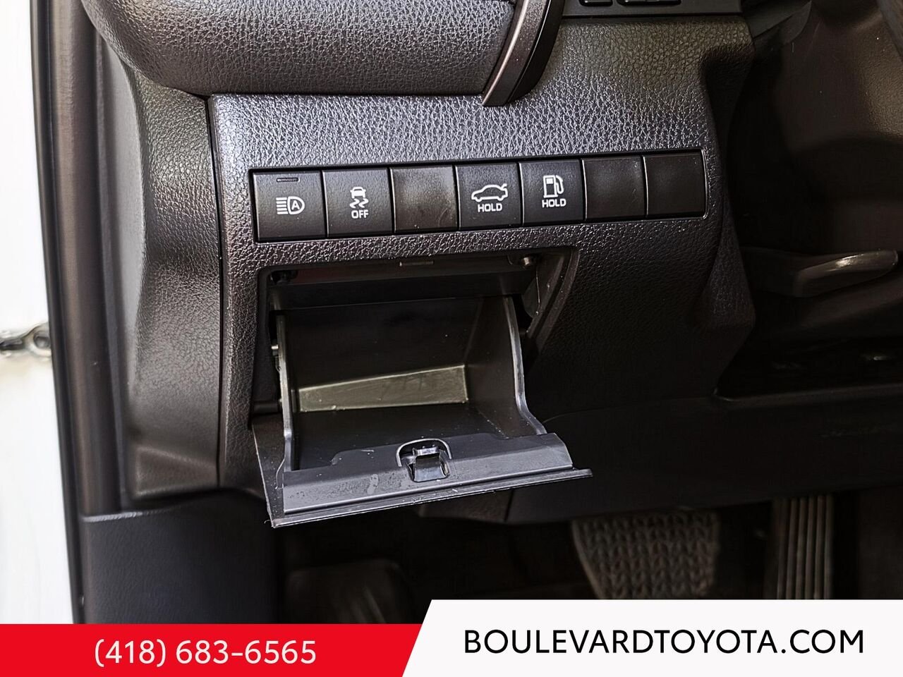 Toyota Camry 550000-65 | HYBRIDE LE 2022 Blanc Québec - photo #10