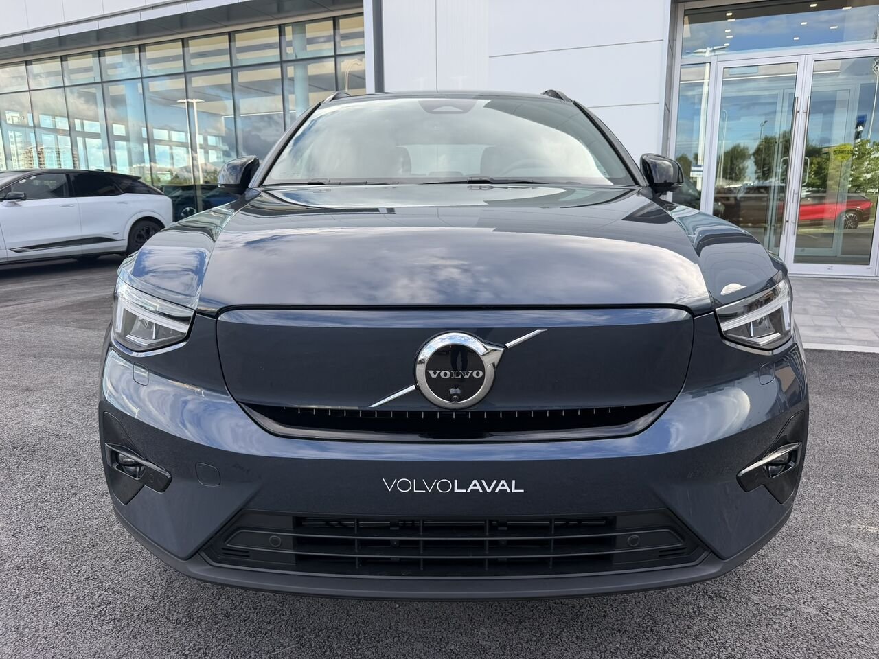 2026 Volvo EX40 PLUS DUAL MOTOR Blue Laval - photo #3