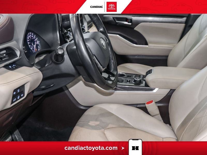 2021 Toyota Highlander Blue Laval - photo #15